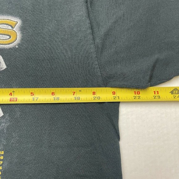 vintage Y2K Chicago Whotesox MLB Champions T Shirt Size L 2005 - Picture 9 of 10